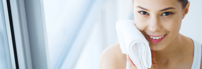 How to Treat Dry Skin on Face Naturally